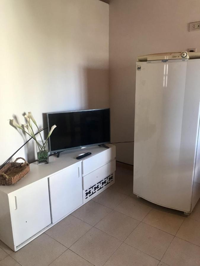 Pequena Casa De Troncos, Detras De Casa Principal No Trabajo Con Tarjeta De Credito Puerto Madryn Zewnętrze zdjęcie